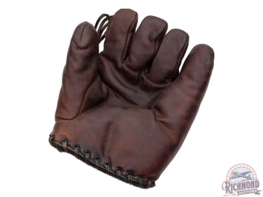 Vintage Winchester WG8 Professional Model Baseball Fielder's Right Hand Glove