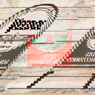 Veedol 100% Pennsylvania Motor Oil Double Sided Tin Tombstone Curb Sign: DST (double sided tin) tombstone sign with metal curb stand has excellent color and shine. The display has light surface wear with small dings in the field. The perimeter has fine scratches with minor