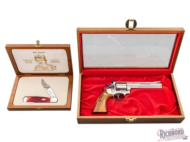 Cased Smith & Wesson 586 Bill Elliott Commemorative .357 Mag Revolver & Case Knife Set