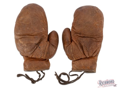 1920's Winchester Model 3816 Pair of Men's High Grade Boxing Gloves