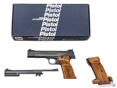 Smith & Wesson Model 41 .22 LR Semi Auto Pistol in Original Box w/ Extra Barrel & Grip