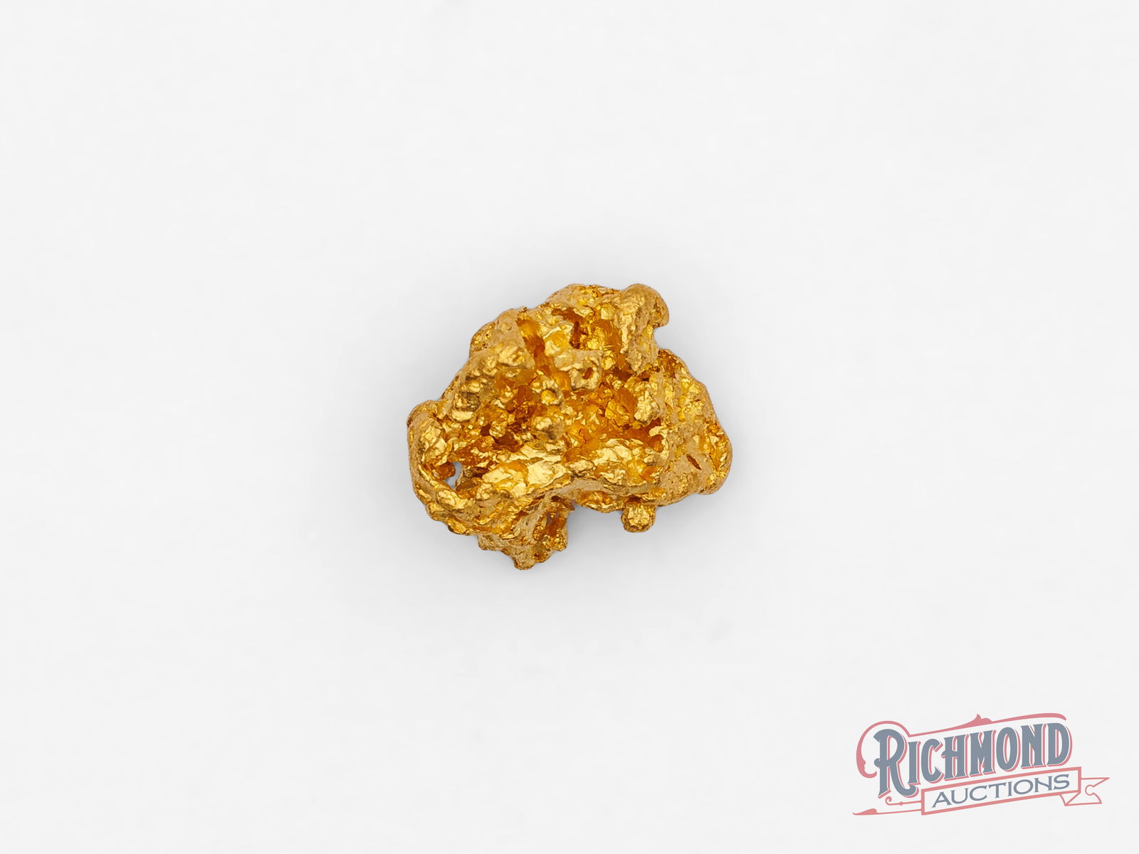 2.8g Natural Starfish Gold Nugget: This natural gold nugget has formed into a shape strikingly reminiscent of a starfish, with radiating arms and an organic balance that feels both rare and captivating. Created entirely by natural forc