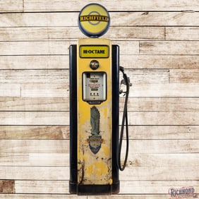 Wayne Model #70 Richfield Gas Pump "Unrestored Beauty"