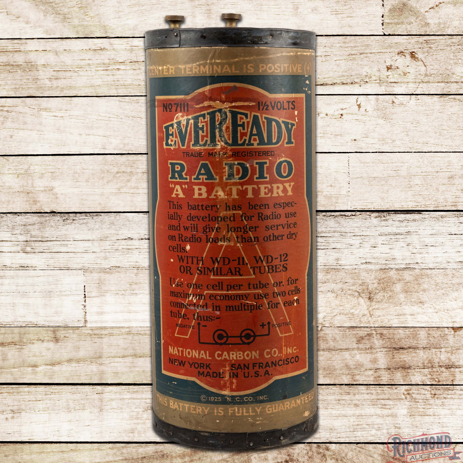 Eveready Radio Battery 32" 3D Store Advertising Display (1 of 4)