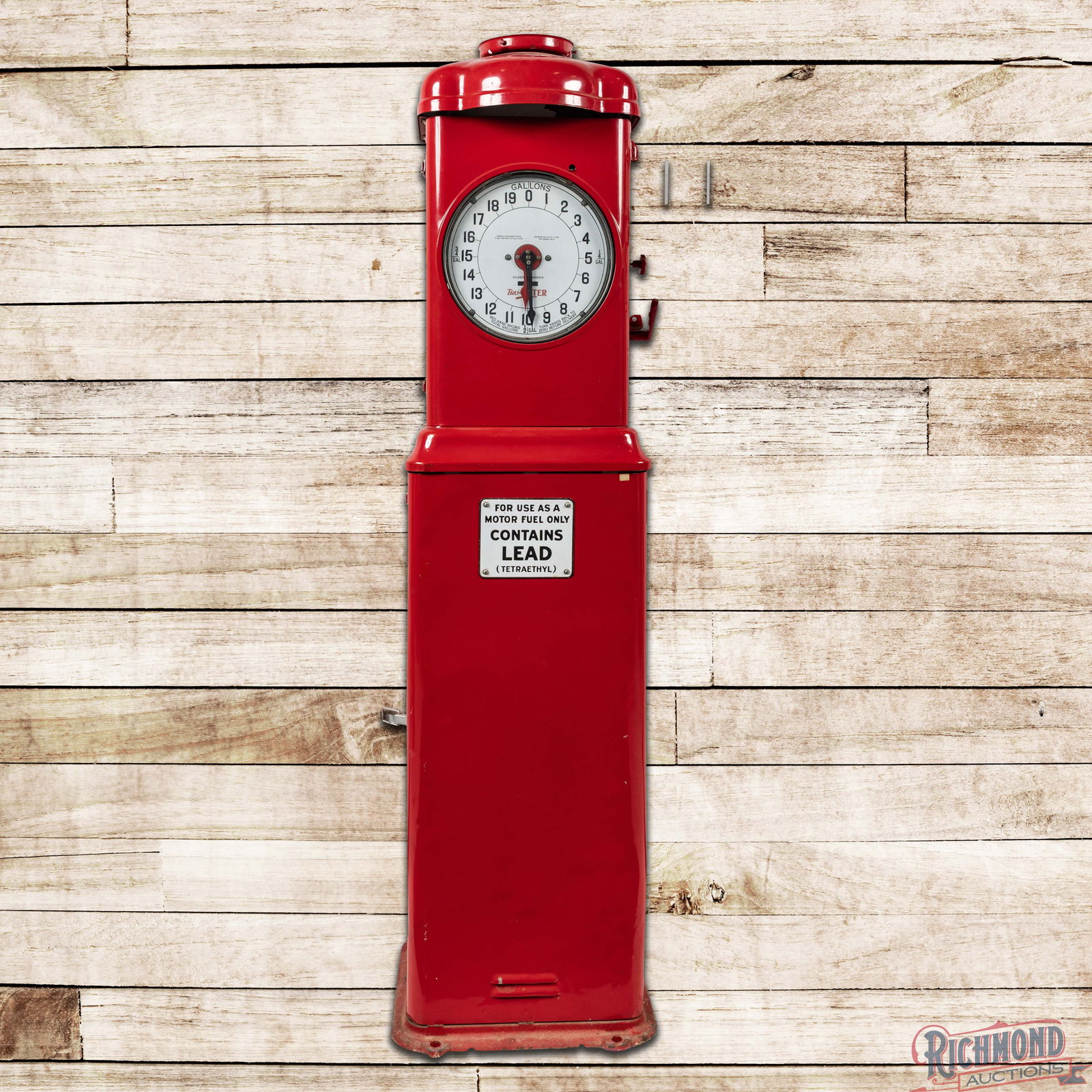 Gilbert & Barker Tru Meter Clock Face Gas Pump (1 of 5)