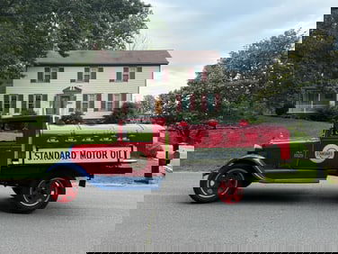 1929 Ford Standard Motor Oil Tanker Truck