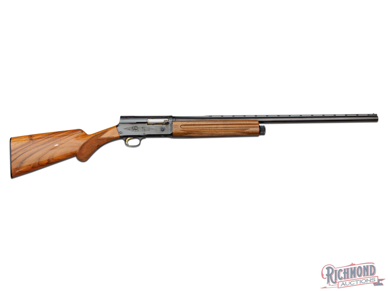 High Condition 1971 Belgium Browning A-5 Twenty 20 Gauge Semi-Auto Shotgun With Round Knob: Manufactured in Belgium for Browning in 1971. This auto-5 features a 26" blued ventilated rib barrel with nickel bead front sight. Chambered for 2-3/4" shells and Improved Cylinder choke. Semi-auto ac