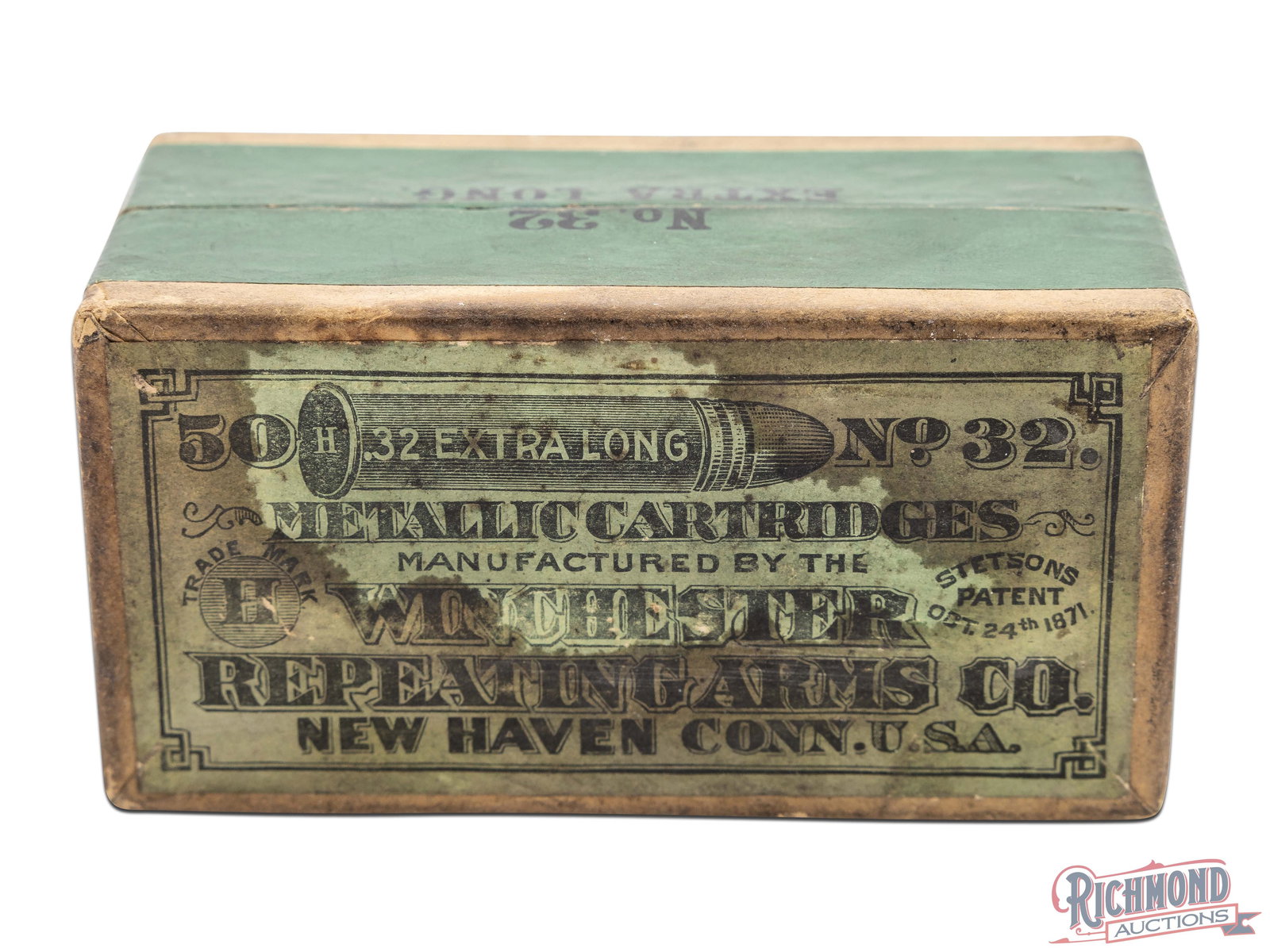 Full Box Of .32 Extra Long Winchester Metallic Cartridges 50 Rounds: Made by Winchester Repeating Arms Co., this box contains 50 rounds of .32 Extra Long rimfire cartridges. The two piece box has a green label on the top with the image of the cartridge and ".32 Extra L