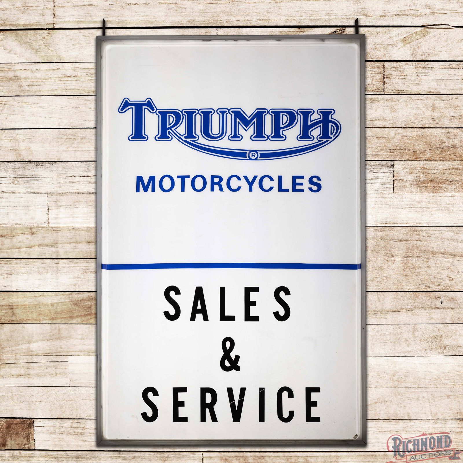 Triump Motorycles Sales & Service 6' Plastic Lighted Dealer Sign (1 of 4)