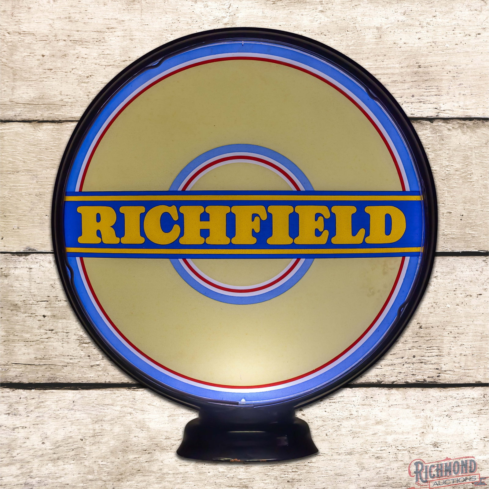 Richfield Gasoline Complete 15" LP Metal Gas Pump Body Globe "Bullseye": Two 15" lenses mounted in a LP metal body have excellent color. Lens #1 has a clean field with minor wear along the edges. The reverse lens has small areas of discoloration in the outer left field. Th