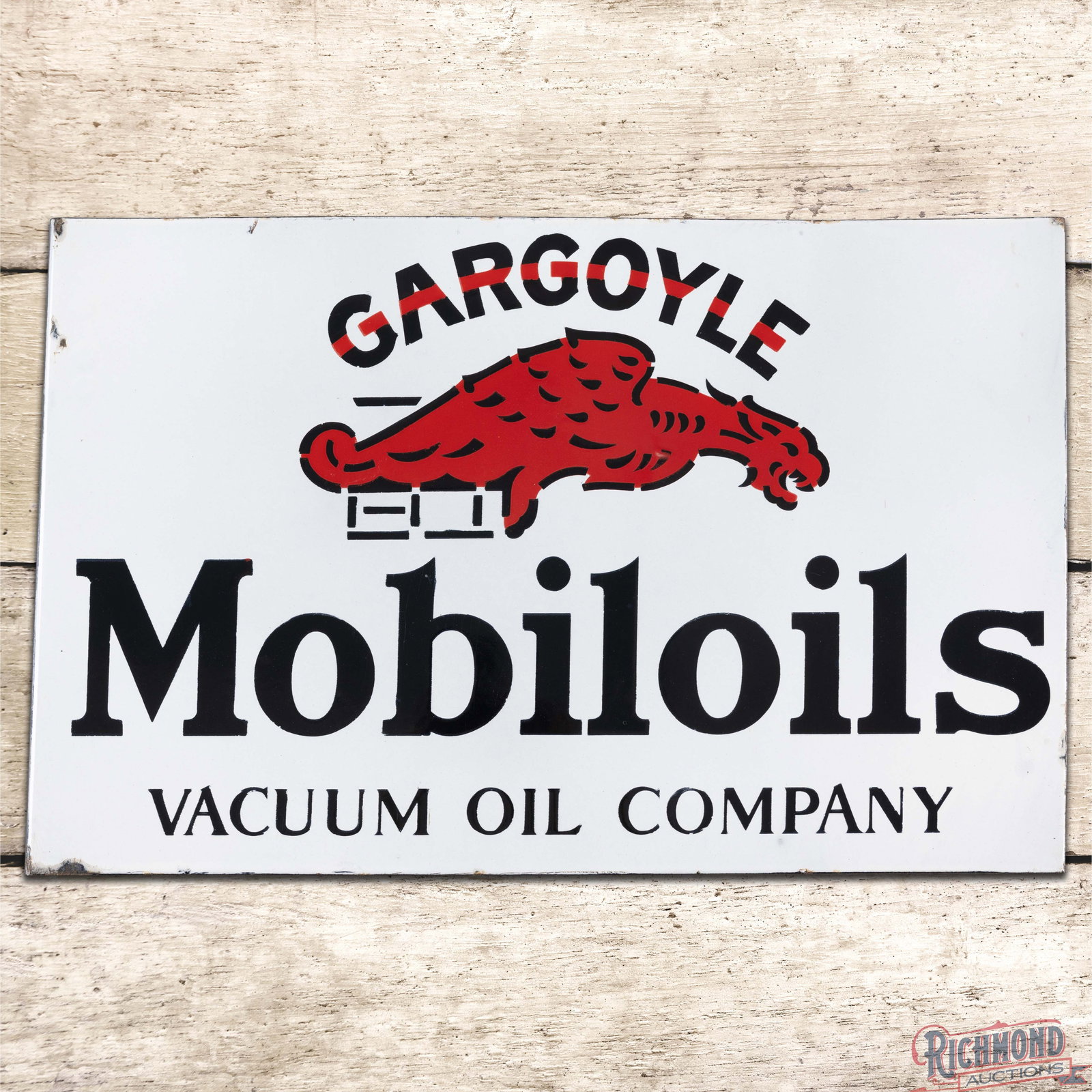Gargoyle Mobiloils Vacuum Oil Company Double Sided Porcelain Flange Sign: DSP (double sided porcelain) flange has excellent color and gloss. The display has a clean field with small chips along the perimeter. The reverse is in a similar condition with a small flake between 