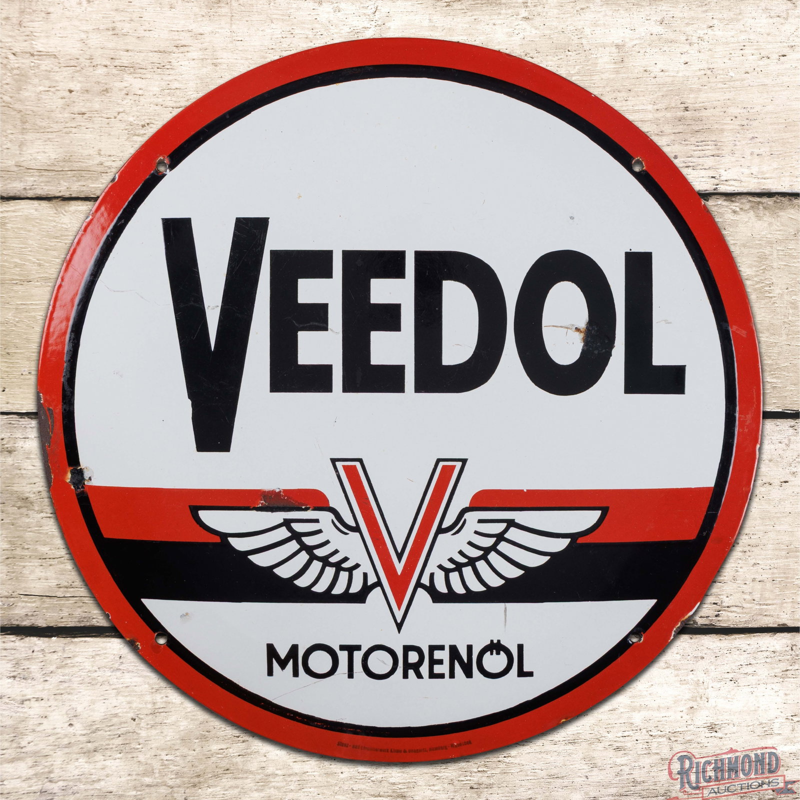 Veedol Motorenol Motor Oil 19.5" Single Sided Porcelain Convex Sign w/ Wings: SSP (single sided porcelain) convex sign has very good color and gloss. The display has marks with surface wear and a color-matched chip in the "O" of Veedol and another on the upper edge of the wing 
