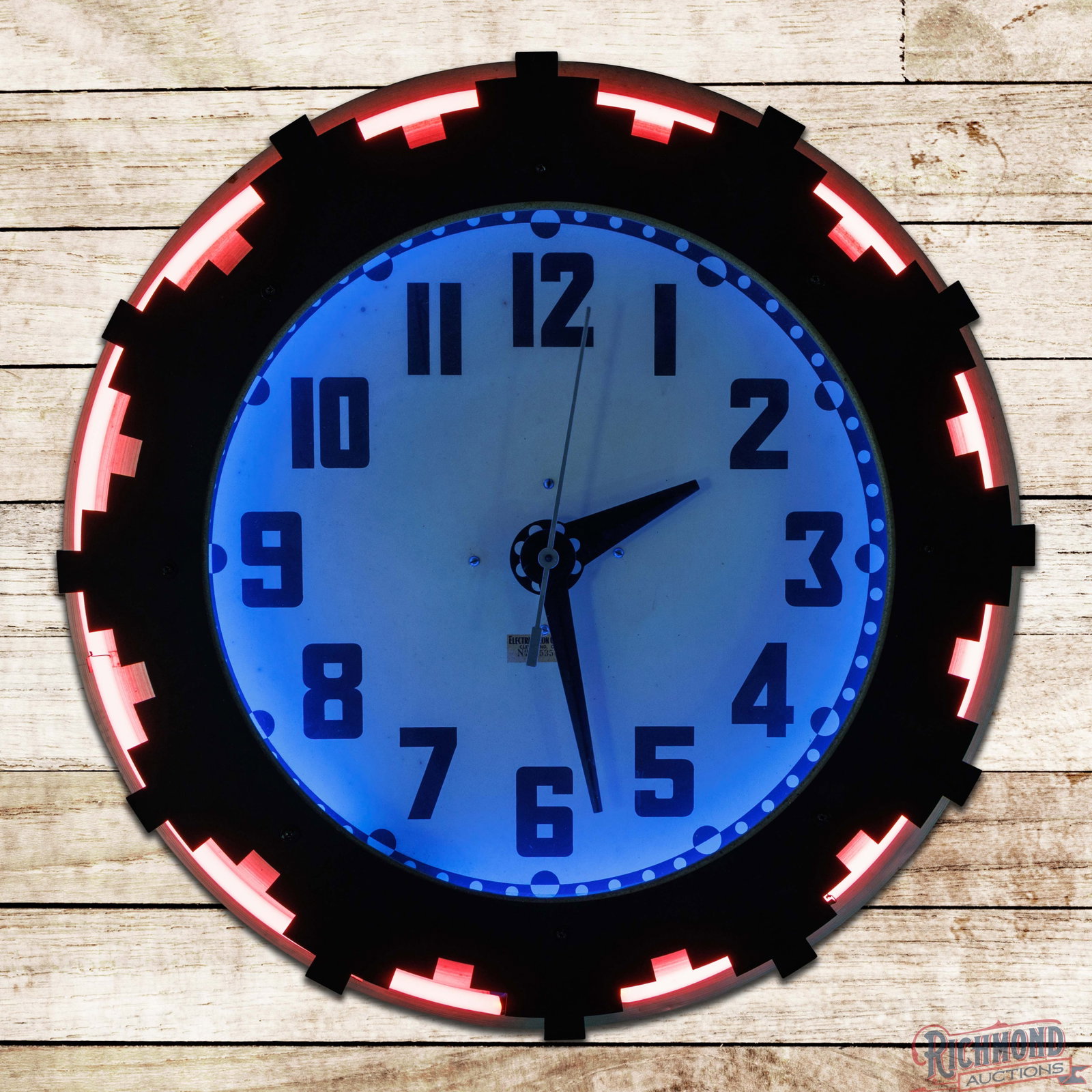 Cleveland 26" Aztec Neon Advertising Clock (1 of 4)