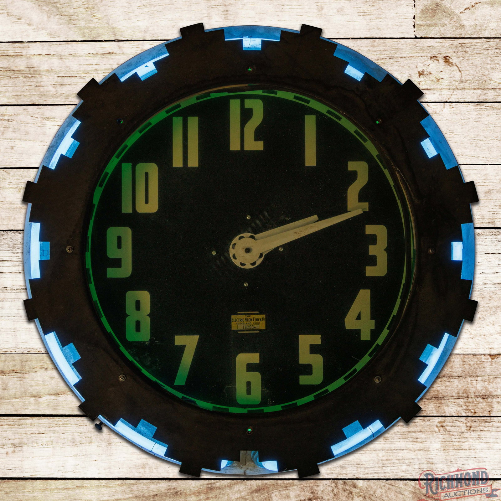 Cleveland Aztec Neon 26" Advertising Clock (1 of 4)