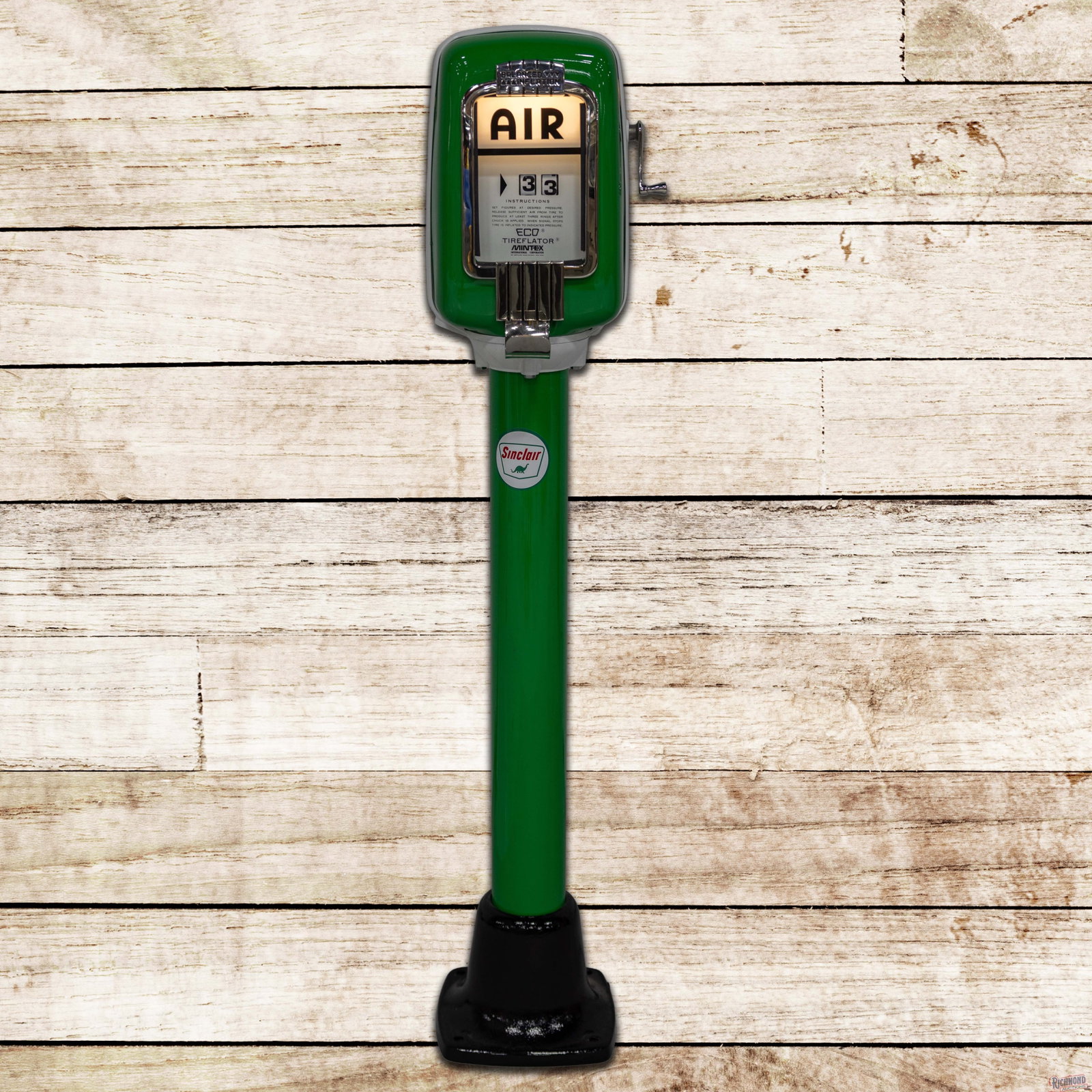 Eco Tireflator Air Meter Sinclair Gasoline Professionally Restored: Eco Tireflator with pedestal base that has been professionally restored. The meter features vibrant green and white paint with high gloss.. The meter includes chrome trim, a new manufacturer plate on 
