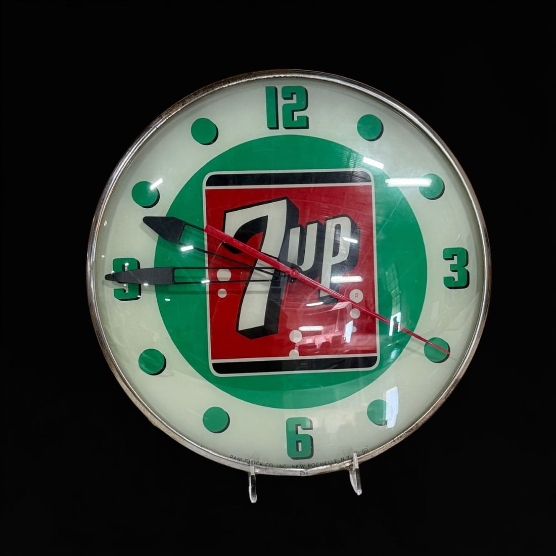 7Up Light Up Pam Clock (1 of 3)
