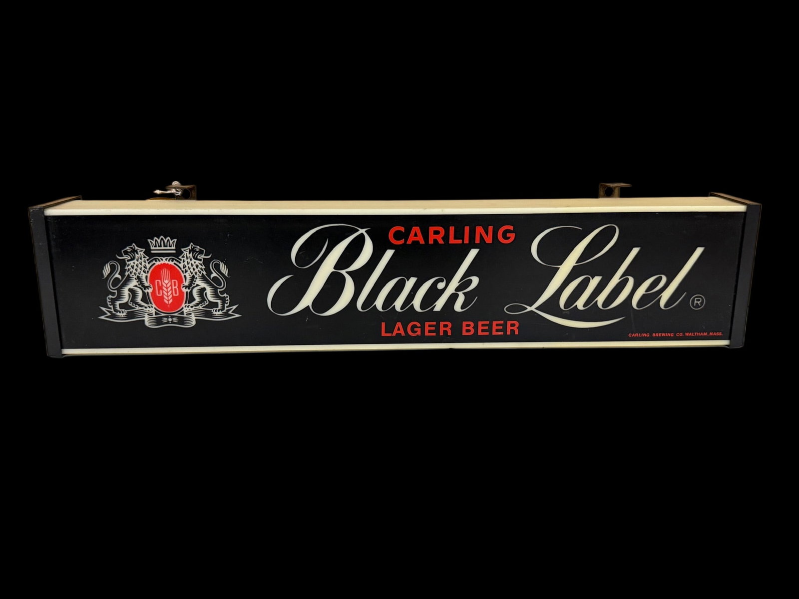 Carling Black Label Lager Beer Double Sided Light Up Sign: Face has light scratching but presents well. Light takes 2-3 seconds to come on but does work. 5" H x 25" W x 3" D. All items are eligible for free delivery to Rustbelt Americana in East Moline, IL on