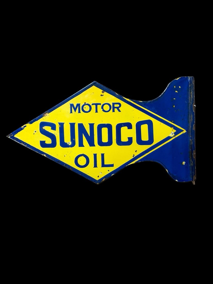 Sunoco Motor Oil Flange: Age unknown. 26" H x 15" W. All items are eligible for free delivery to Rustbelt Americana in East Moline, IL on 8/6-7 or other shows that Richmond Auctions attends. Size 26" H x 15" W Medium