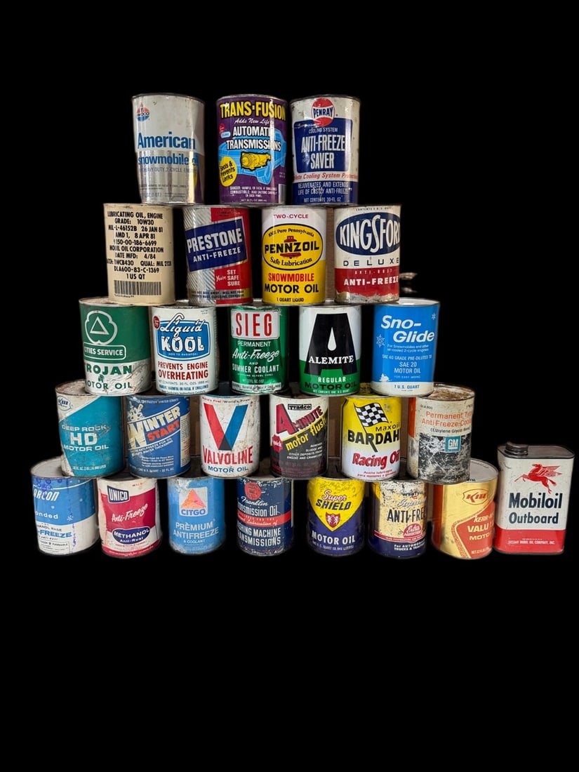 Mixed Lot Of Valvoline Mobil Alemite Pennzoil Amoco Citgo Oil Gas: Mixed offering of oil cans. " H. All items are eligible for free delivery to Rustbelt Americana in East Moline, IL on 8/6-7 or other shows that Richmond Auctions attends. Size " H Medium Metal