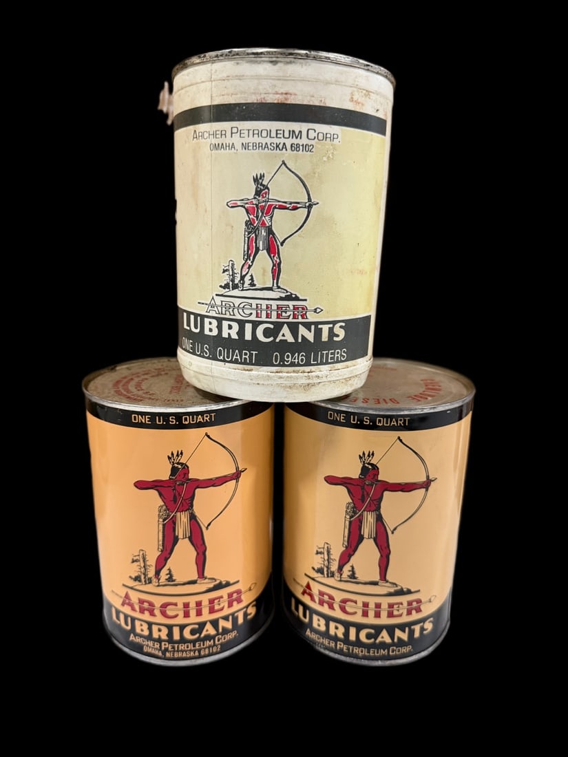 Archer Lubricants Oil Cans: Mixed offering of cans. " H. All items are eligible for free delivery to Rustbelt Americana in East Moline, IL on 8/6-7 or other shows that Richmond Auctions attends. Size " H Medium Metal