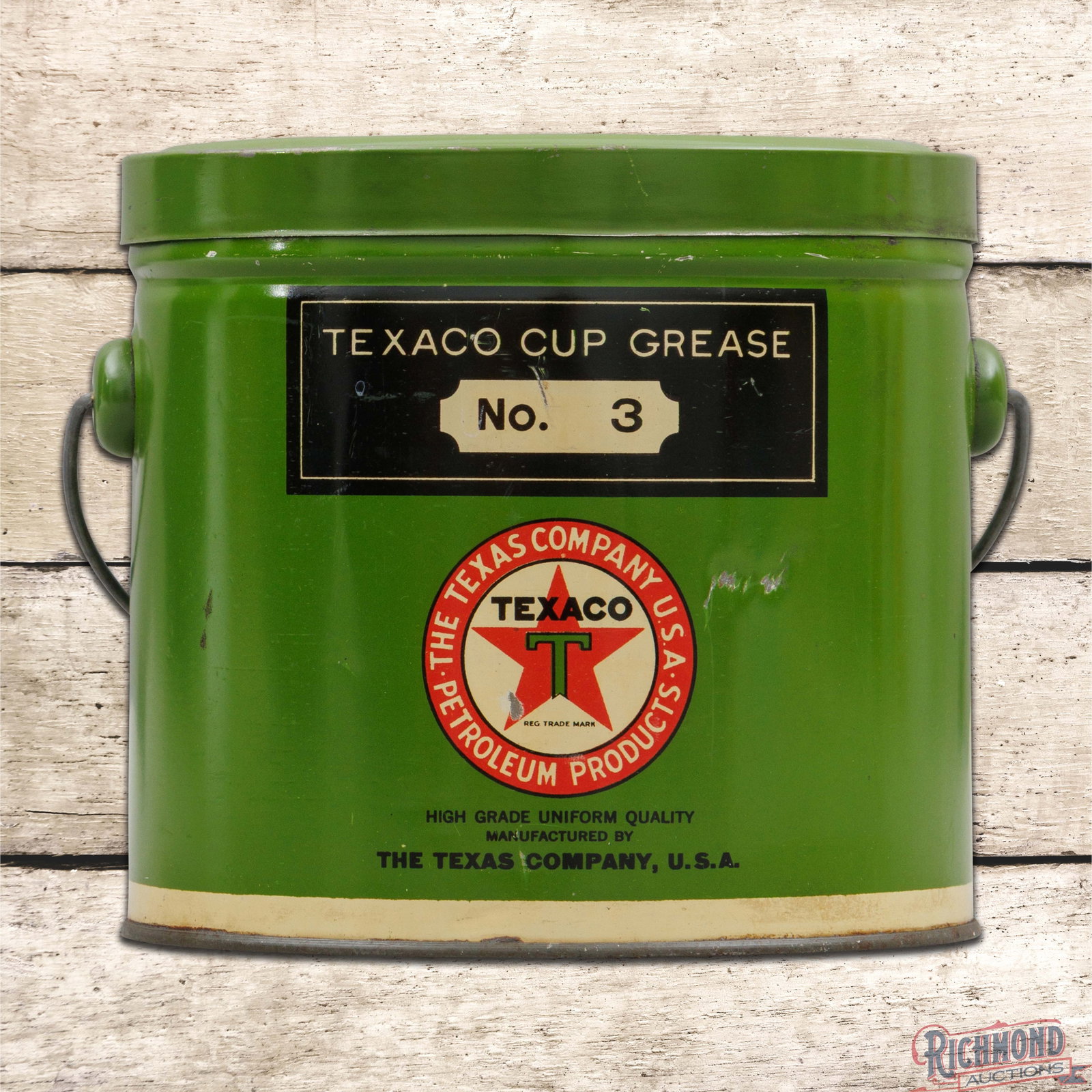 Texaco Cup Grease No. 3 Empty 5 Pound Metal Can w/ Logo: Empty 5 pound metal grease can with the original handle has excellent color and shine. The display has light wear with small scuffs and indentations in the right field. One side has some fine scratche