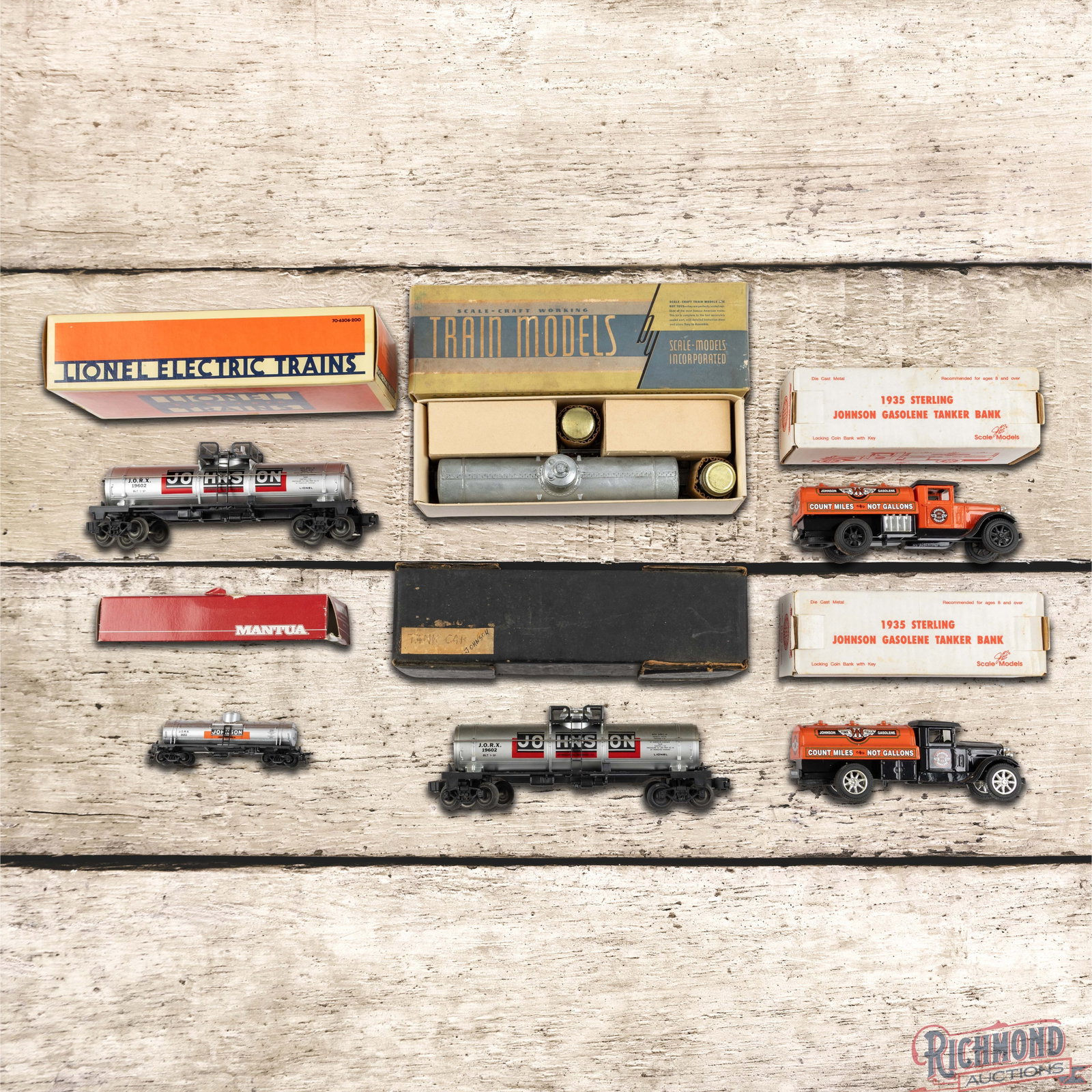 Group of 7 Johnson Oils Toys Trains Lionel & Oil Tankers (1 of 4)
