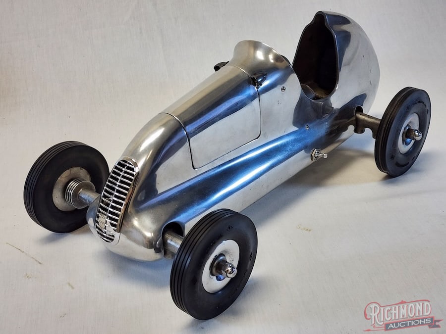 1940 Dooling Mercury Tether Car: Built by the Dooling Brothers in 1940 commonly known as the Second Series Front Drive. This is one of the most exceptional examples of the Front Drive that you will ever see. Powered by a twin plug