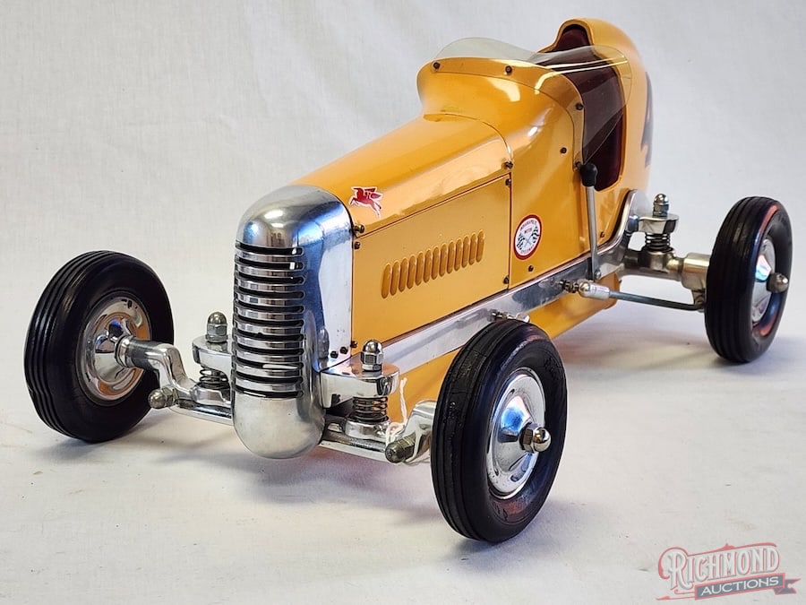 Track Master (Box Car) Tether Car: This car was built by Ed Tate. A very nice example of the Track Master. Powered by a prewar Dennymite engine. Beautiful paint with 3 piece louvered hood and original Gardner wheels and tires. All item