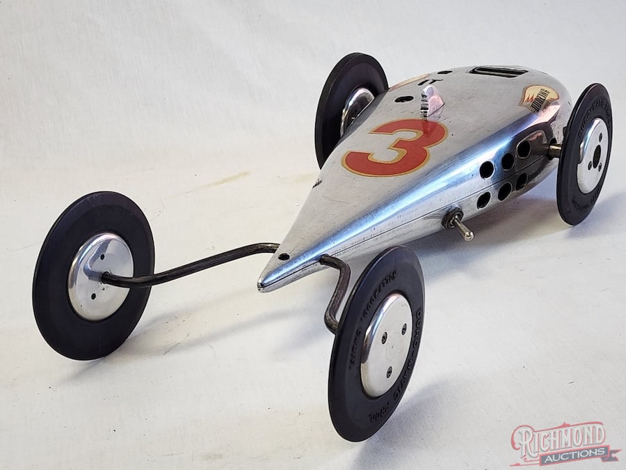 1946 Borden Streamliner Tether Car: In 1946 Warren Borden of Zion, Illinois produced this car commonly known as the Tear Drop. Powered by a Dooling .61 engine. It is complete with all the internal components and is a fine example of