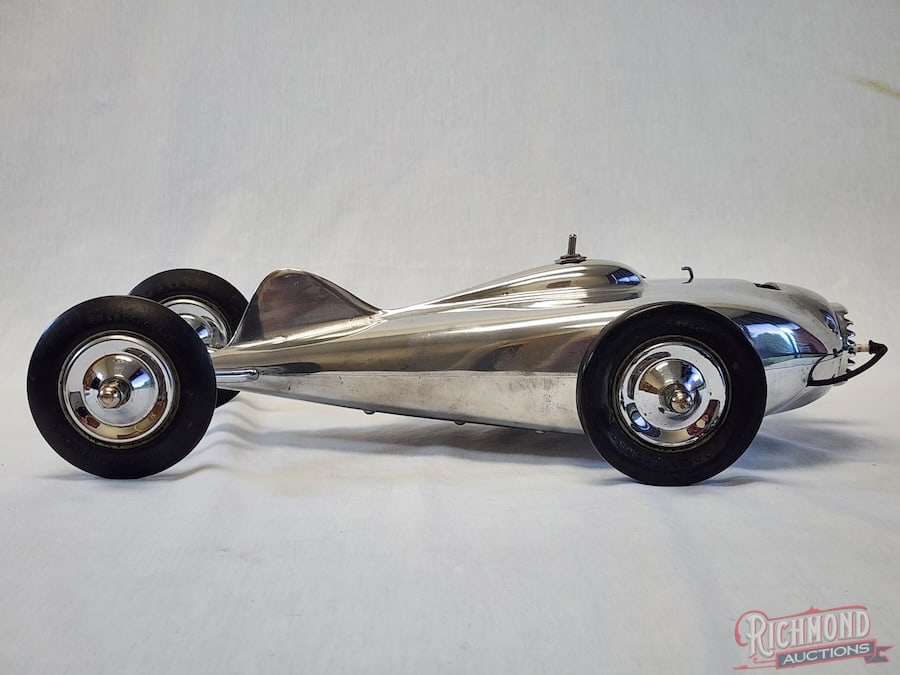 1945 Matthews V Tether Car: Designed by Percy Matthews and produced by the Matthews Foundry Co. The V was the first tether car to exceed 100 mph. This highly polished example is compete with fuel tank and all the electric