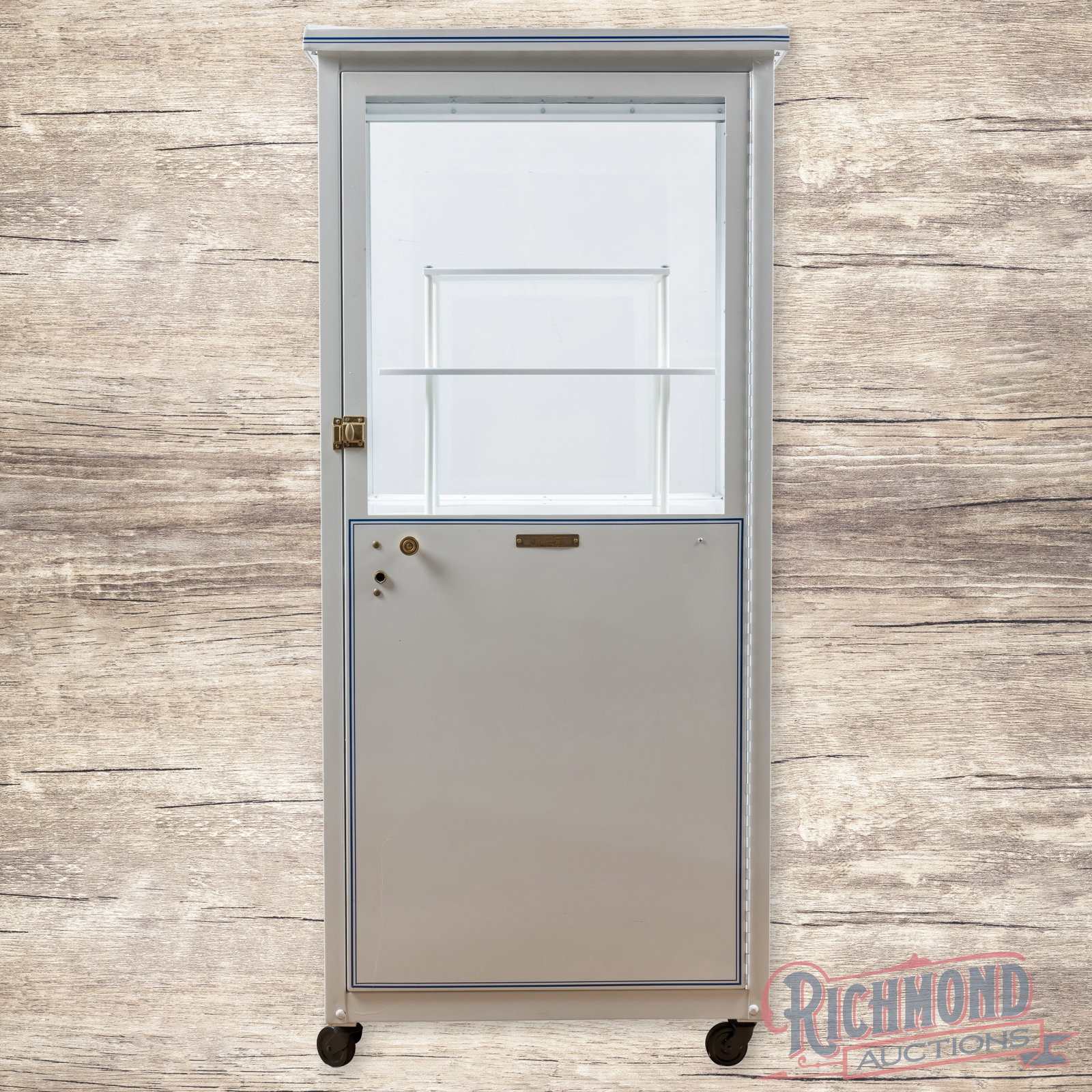 Lyon Metal Products Aurora ILL. Metal Gas Station Display Cabinet Restored (1 of 5)