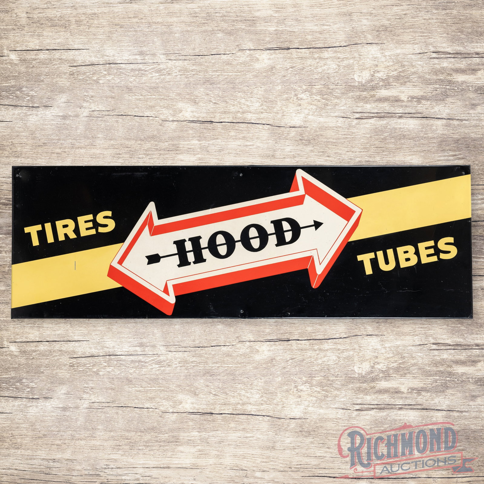 Hood Tires and Tubes 5' Single Sided Tin Arrow Logo Sign: SST (single sided tin) sign has excellent color and shine. The display has light wear with minor areas of discoloration, a small scratch in the left field and fine scratches in the outer fields. The p