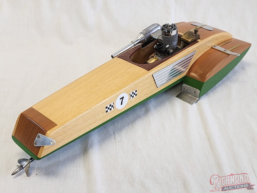 Custom Hydroplane Tether Boat - 4
