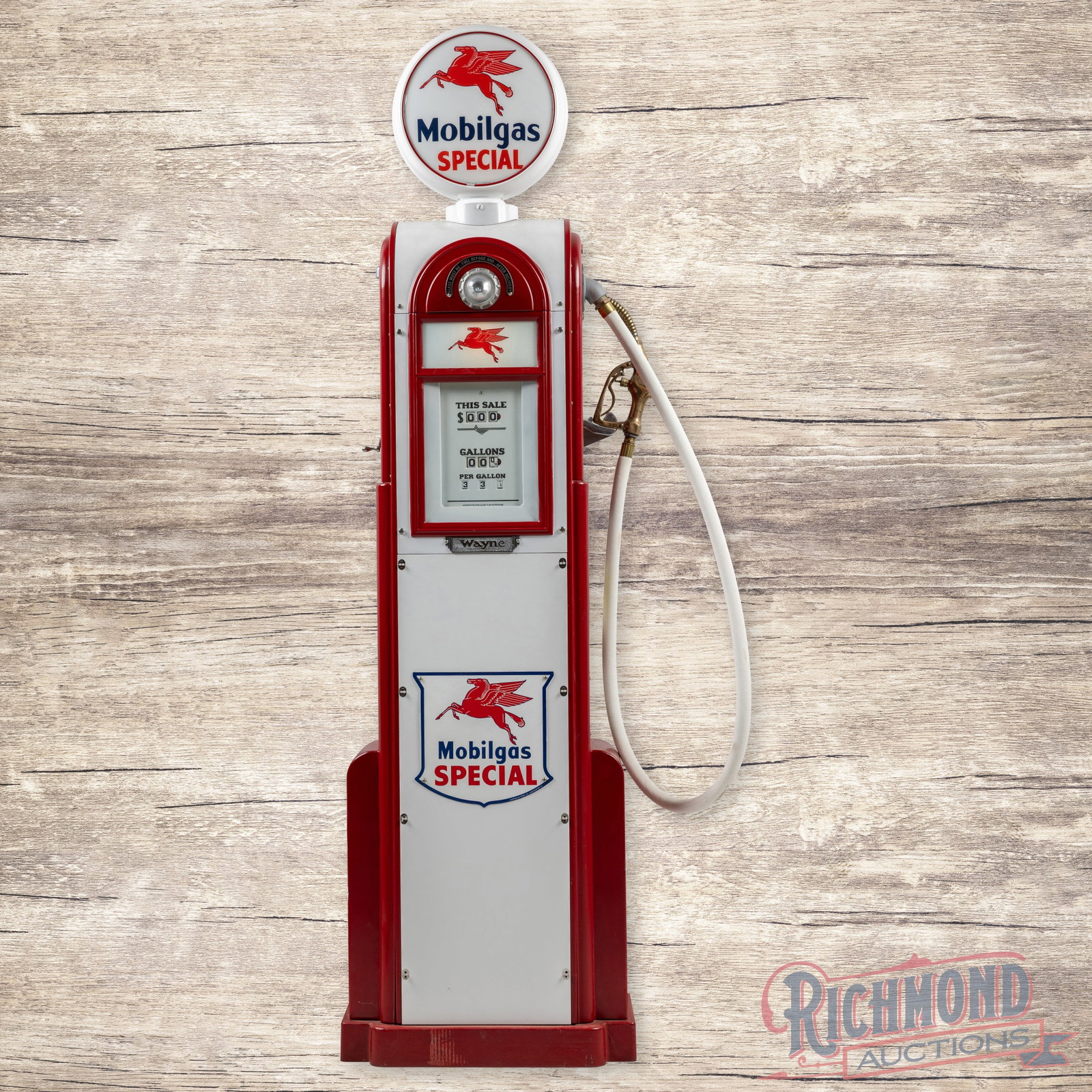 Wayne 60 Narrow Computing Gas Pump Restored Mobilgas (1 of 7)