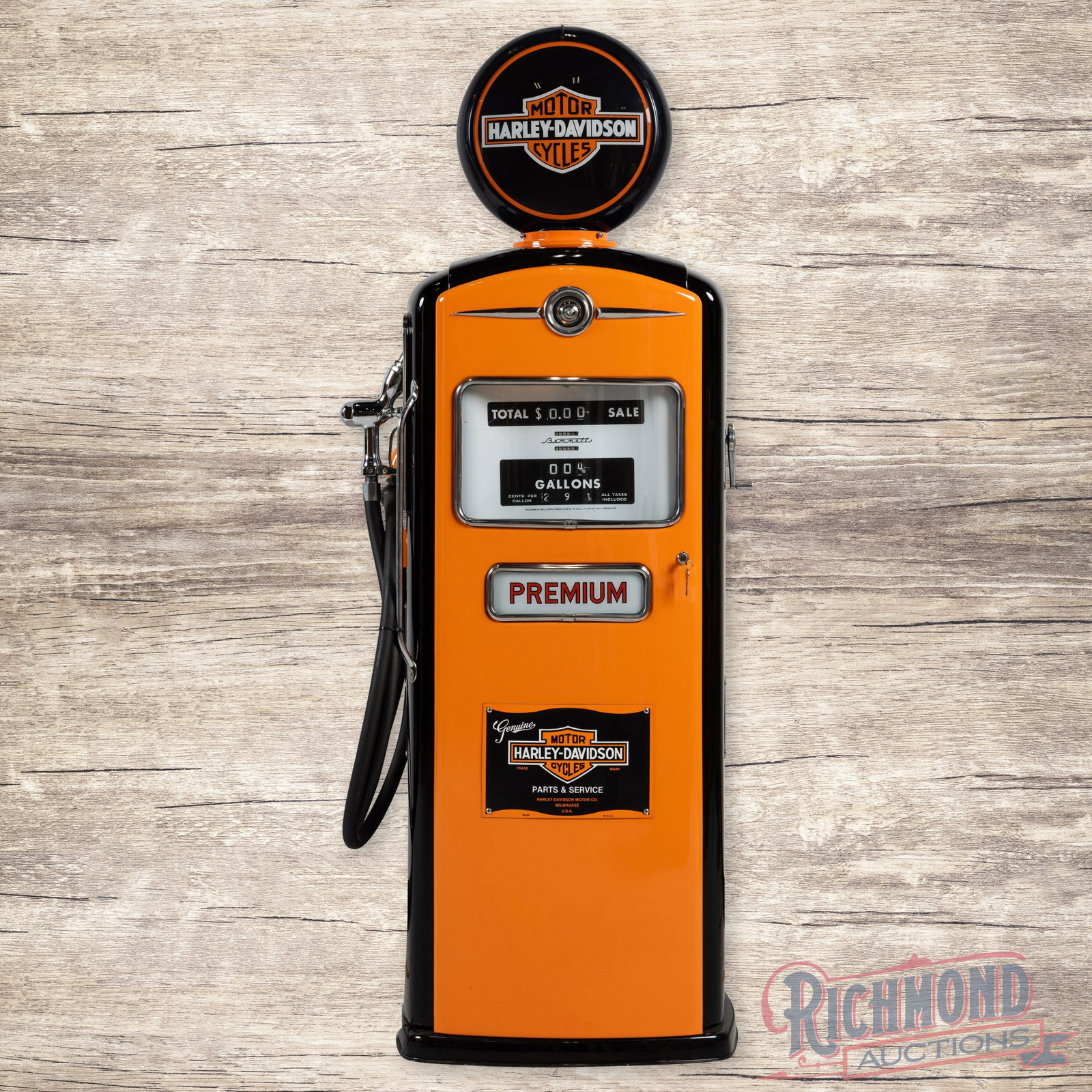 Bennett Computing Gas Pump Harley Davidson Professionally Restored: Bennett computing gas pump has been professionally restored. The pump features vibrant orange and black paint with high gloss. The pump includes Premium ad glass, reproduction porcelain Harley Davidso