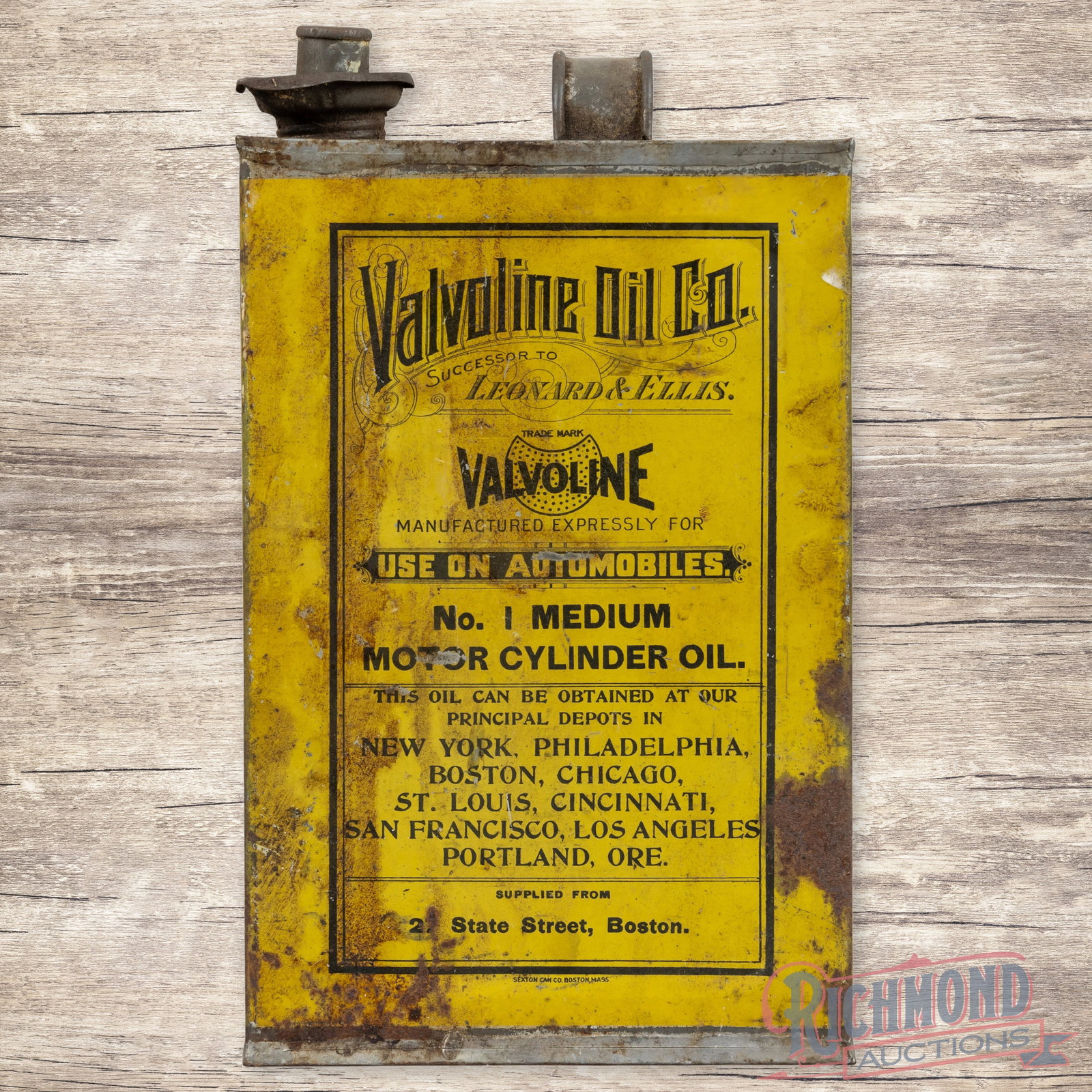 Early Valvoline Oil Co. Use on Automobiles Metal Gallon Can "Yellow" (1 of 4)