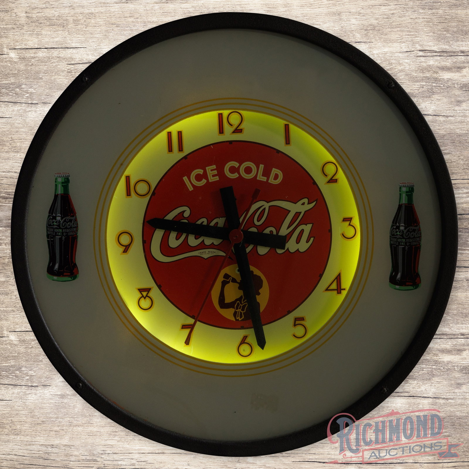 Ice Cold Coca Cola 24" Neon Advertising Clock w/ Silhouette & Bottles (1 of 4)