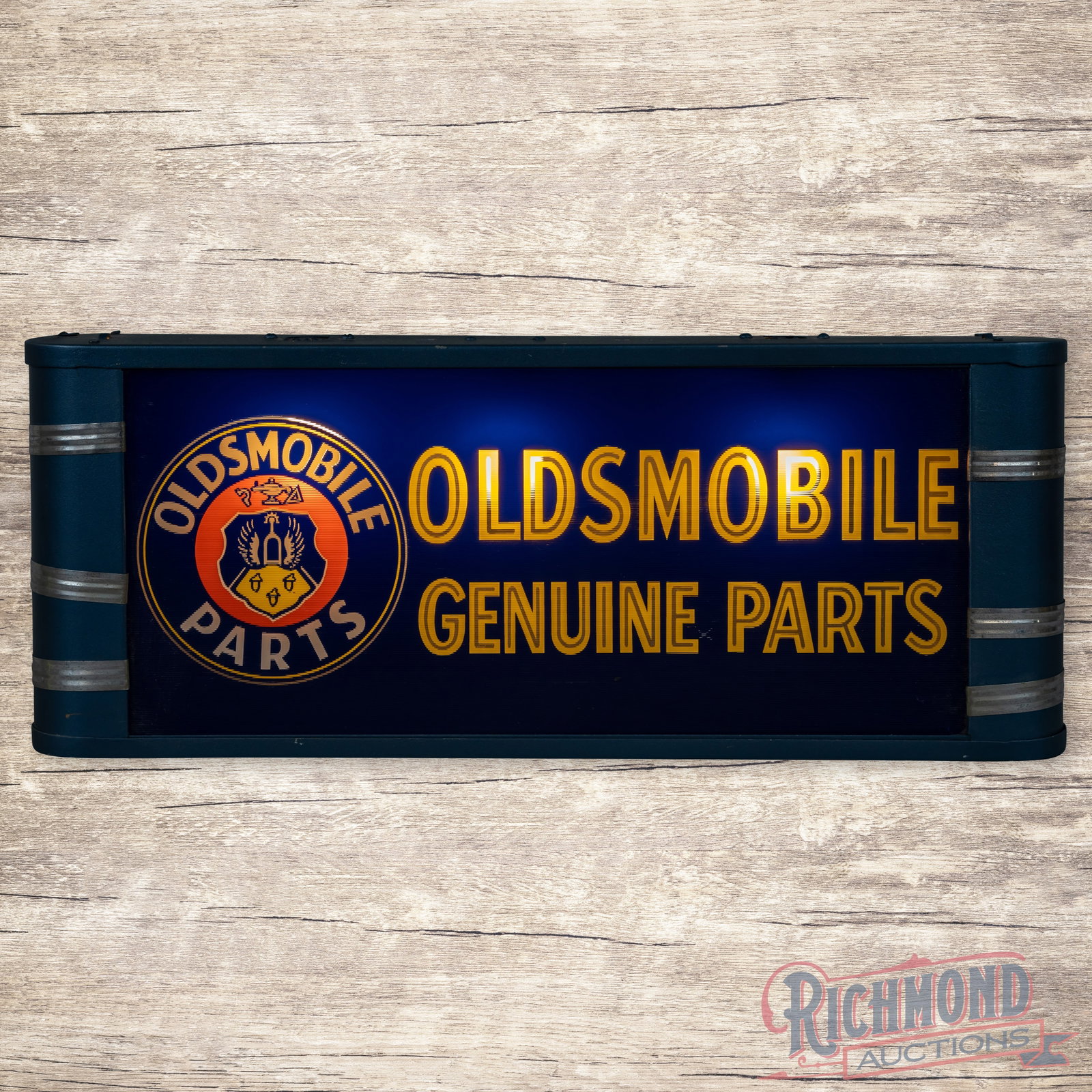 Oldsmobile Genuine Parts Glass Lighted Sign w/ Logo (1 of 4)