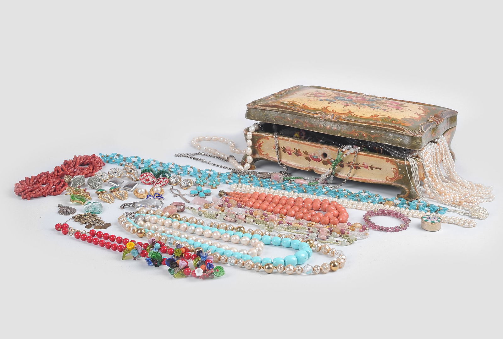 Convolute Costume Jewelry, 20th century (1 of 3)