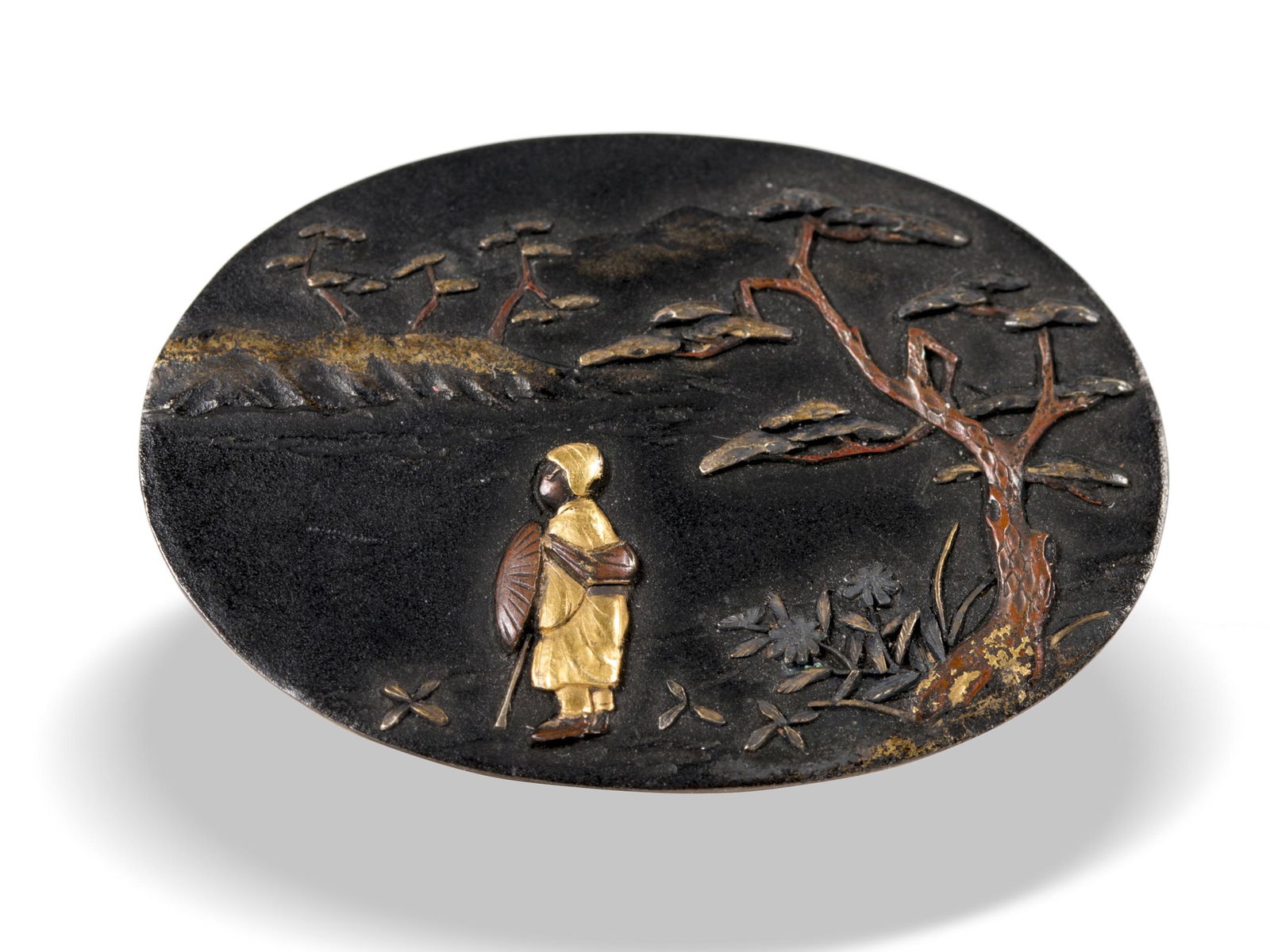 Small relief plaque of a katana hilt (Kashira), Japan, Around 1900 (1 of 2)