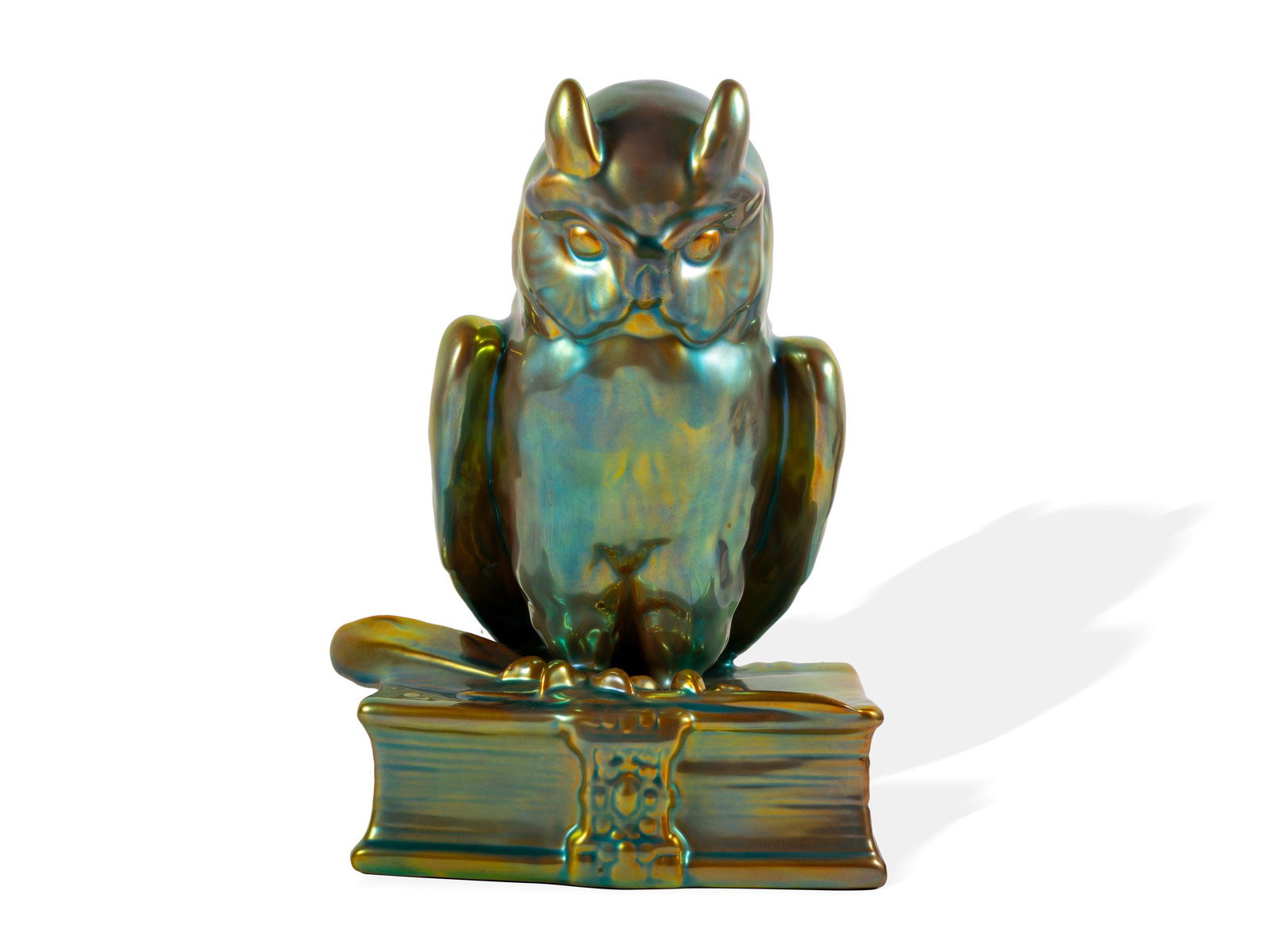Owl, Zsolnay, Pecs, Around 1930: Owl Zsolnay, Pecs Around 1930 Porcelain faience, green eosin decor At the bottom company signet five church tower mark Height 29 cm