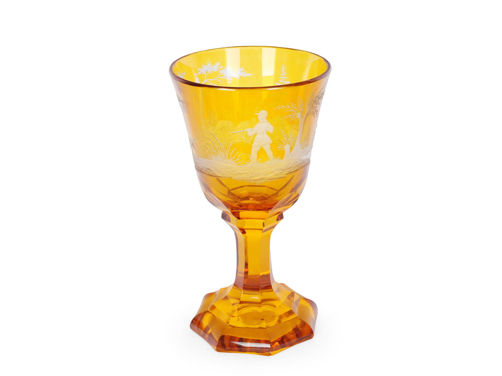 Glass goblet, Hunting scenes cut all around: Glass goblet Hunting scenes cut all around Biedermeier Around 1830 Amber-colored glass Height 19.5 cm, diameter 10.5 cm
