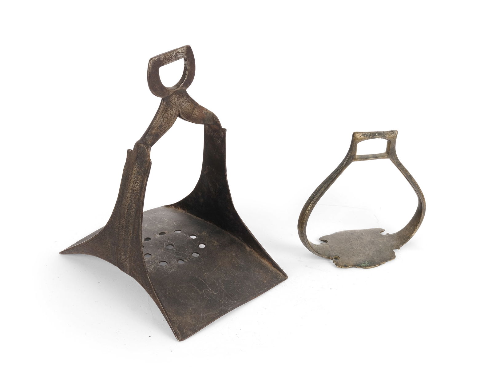 TWO STIRRUPS, ORIENTAL, INDO-PERSIAN? (1 of 2)