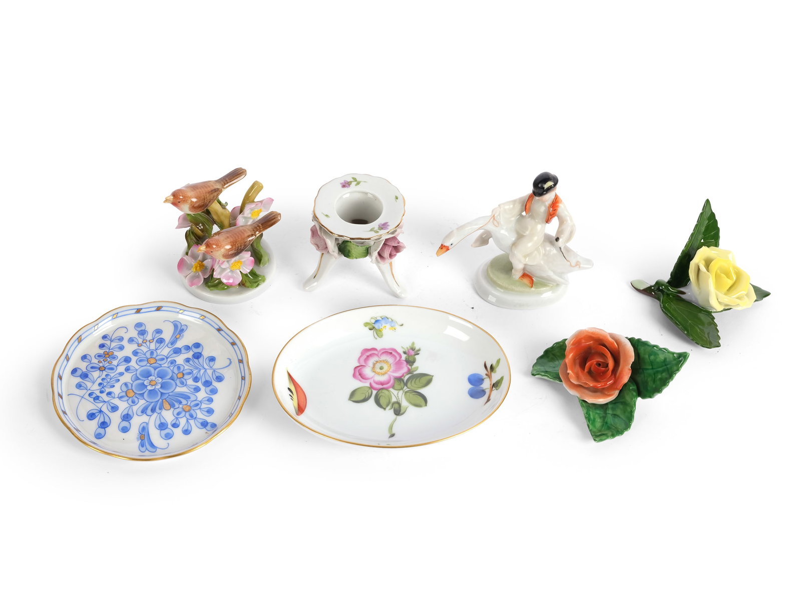 HEREND BUNDLE, 7 PIECES: Herend bundle7 piecesVictoria patternMulticolored porcelainMarked on the bottom