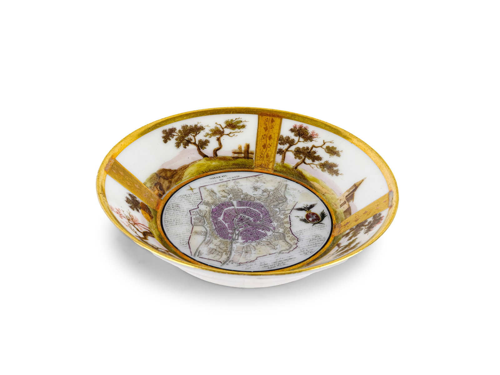 PORCELAIN CUP, IMPERIAL MOSCOW?: Porcelain cupImperial Moscow?Based on a Paris model from 1809Map of Moscow, ca. 1820/30Porcelain, polychrome and gildedDiameter 13 cmRubbed gold