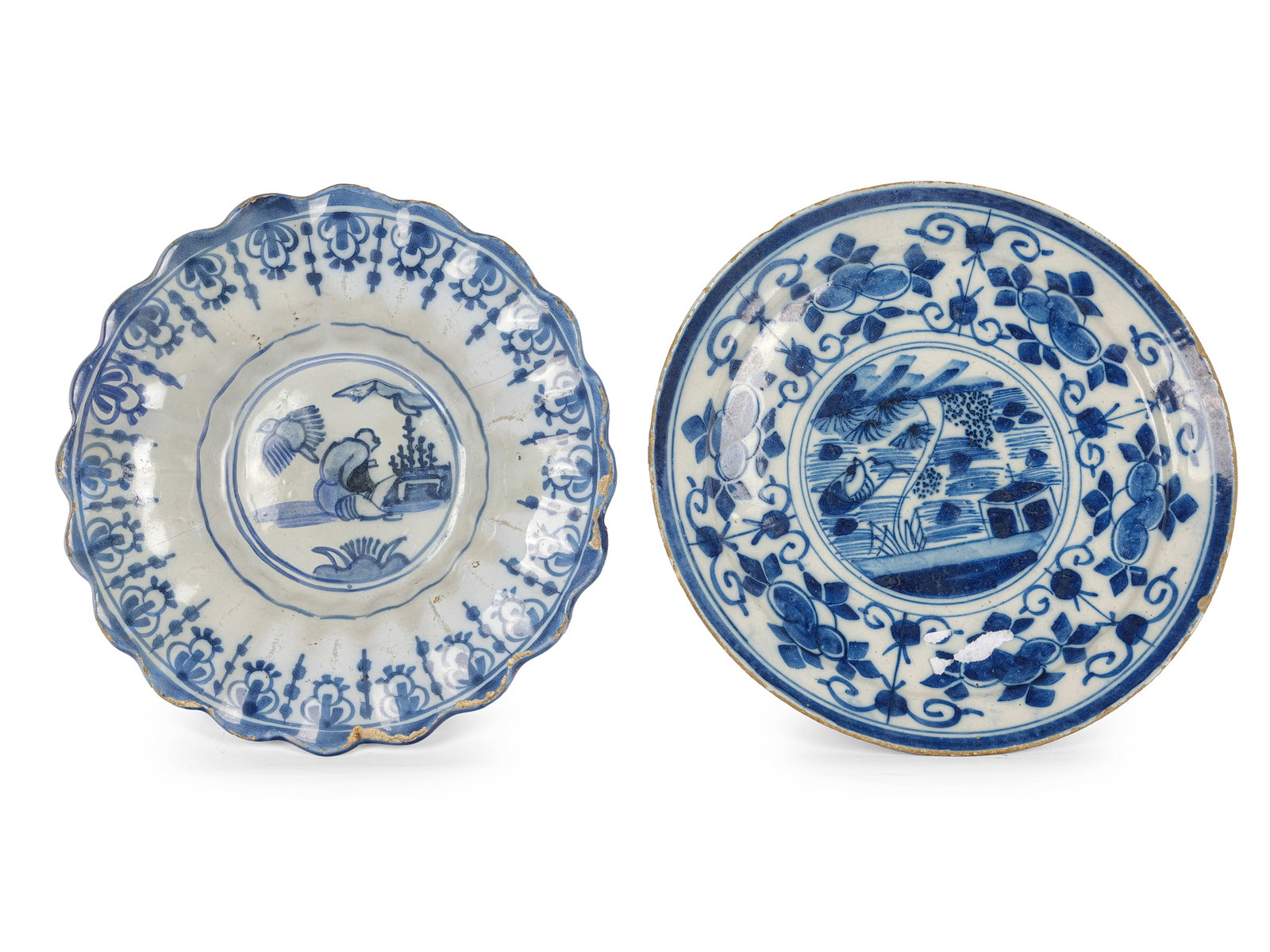 BUNDLE: 4 EARTHENWARE PLATES, BLUE-DECORATED EARTHENWARE - 3