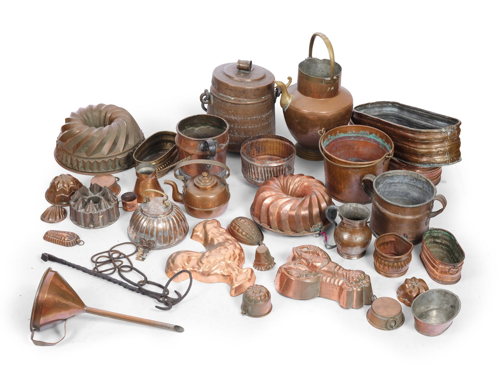 BUNDLE OF COPPER VESSELS (1 of 1)