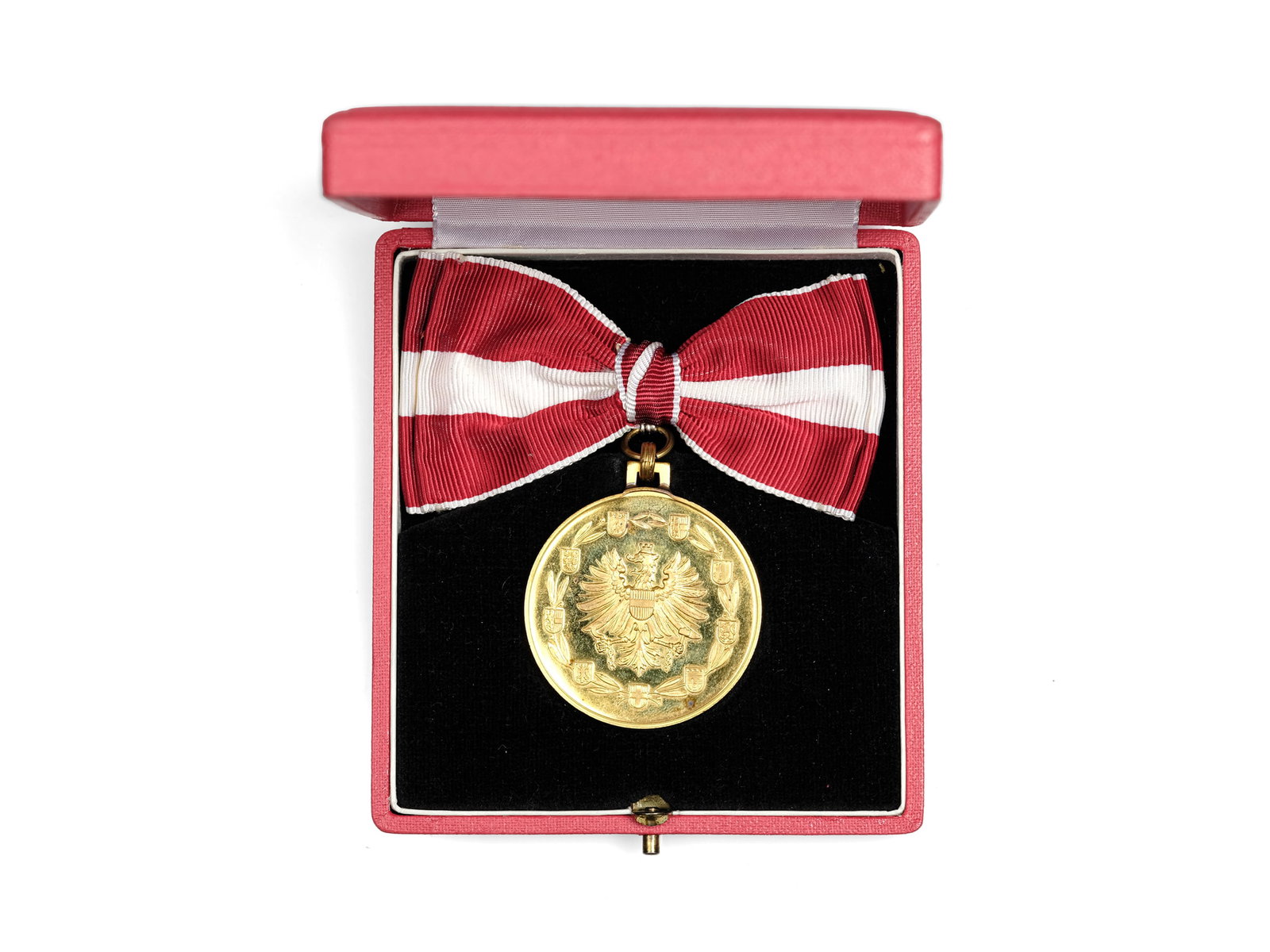 MEDAL, GILT BRONZE: MedalGilt bronzeFor services to the Republic of Austria on a ladies’ ribbon
