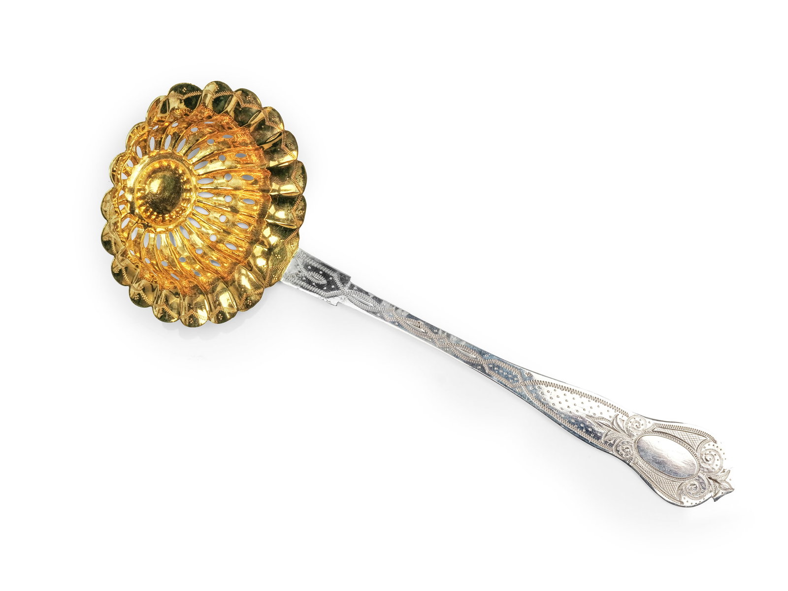 POWDERED SUGAR SHAKER, GILT SILVER: Powdered sugar shakerGilt silverLength 19.5 cmWeight 32.3 g