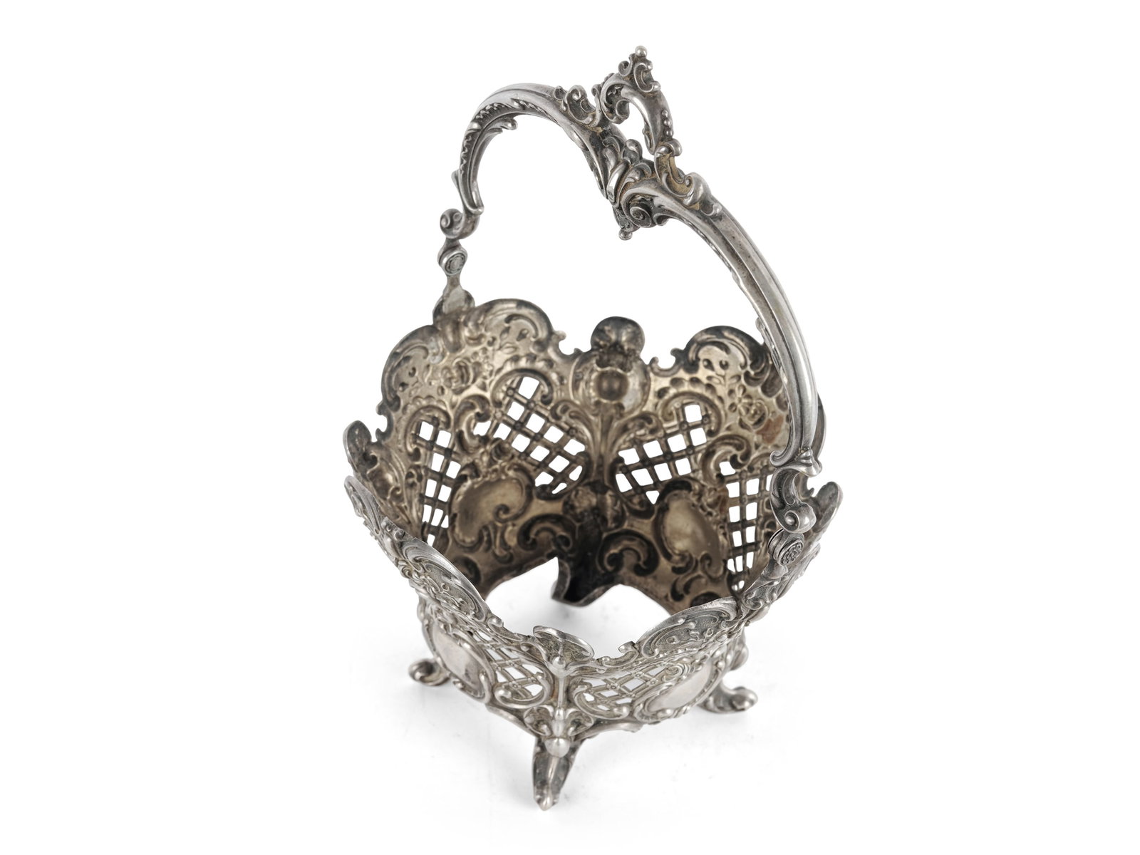 HANDLED BASKET, CIRCA 1900 - 3